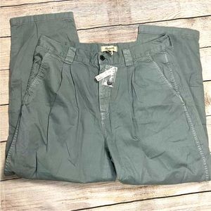 Madewell Women’s Size 32 Green Pleated Front Chino Pants NWT